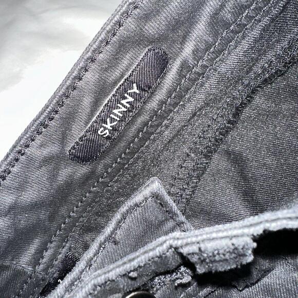 Cache Women’s Coated Wax Denim Sz 2 Black Skinny Pants Leather Threaded Rivets - Picture 3 of 12